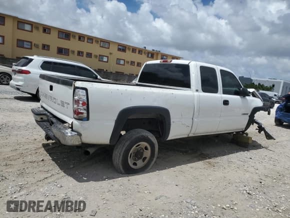 ✅ 2003 Chevrolet Silverado 2500HD LS • VIN: 1GCHC29U43Z174231 • Лот: 61579445. Опубликован ранее на Copart с пробегом Не указан. Бесплатный доступ к архиву аукционных продаж из США и подробный отчёт об истории автомобиля на DreamBid. Изображение 3.