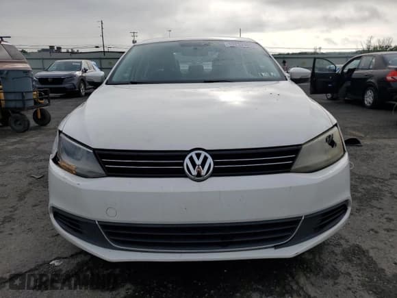 ✅ 2013 Volkswagen Jetta SE • VIN: 3VWDX7AJ6DM303863 • Lot: 63232985. Listed on Copart with 117,028 mi. Free auction sales archive from the USA and detailed vehicle history report at DreamBid. Image 5.
