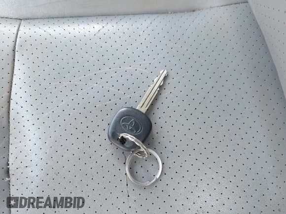 ✅ 2007 Toyota Highlander w/3rd Row • VIN: JTEEW21A570036294 • Lot: 42839113. Wystawiony na IAAI z przebiegiem 169 299 mil. Bezpłatny archiwum sprzedaży aukcyjnych z USA i szczegółowy raport historii pojazdu na DreamBid. Zdjęcie 11.