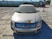 ✅ 2007 Ford Fusion SE • VIN: 3FAHP07167R166987 • Лот: 92348425. Опубликован ранее на Copart с пробегом 186 336 миль. Бесплатный доступ к архиву аукционных продаж из США и подробный отчёт об истории автомобиля на DreamBid. Изображение 5.