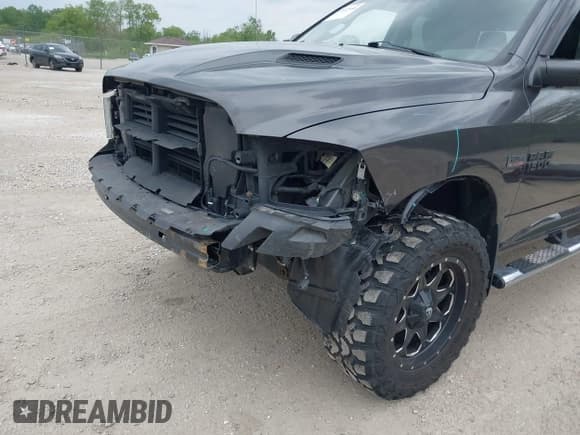 ✅ 2014 Ram 1500 Sport • VIN: 1C6RR7MT3ES221413 • Lot: 42422956. Listed on IAAI with 151,429 mi. Free auction sales archive from the USA and detailed vehicle history report at DreamBid. Image 12.