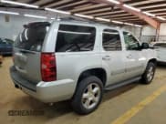 ✅ 2013 Chevrolet Tahoe LT • VIN: 1GNSKBE08DR273901 • Lot: 91366215. Wystawiony na Copart z przebiegiem 301 790 mil. Bezpłatny archiwum sprzedaży aukcyjnych z USA i szczegółowy raport historii pojazdu na DreamBid. Zdjęcie 3.