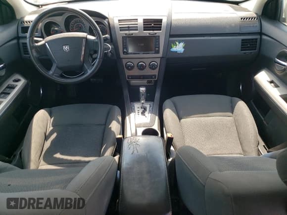 ✅ 2010 Dodge Avenger Express • VIN: 1B3CC1FB7AN230711 • Lot: 69306504. Wystawiony na Copart z przebiegiem 108 660 mil. Bezpłatny archiwum sprzedaży aukcyjnych z USA i szczegółowy raport historii pojazdu na DreamBid. Zdjęcie 8.