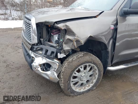 ✅ 2010 Toyota Tundra • VIN: 5TFKY5F1XAX004063 • Lot: 41497229. Listed on IAAI with 206,347 mi. Free auction sales archive from the USA and detailed vehicle history report at DreamBid. Image 6.