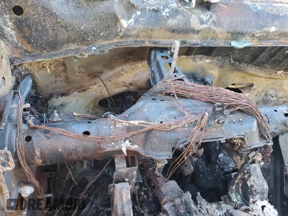 ✅ 2022 Chevrolet Equinox LT • VIN: 3GNAXUEV9NL172735 • Lot: 84733145. Listed on Copart with Not provided. Free auction sales archive from the USA and detailed vehicle history report at DreamBid. Image 9.