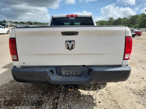 2018 Ram 1500 Express z VIN 1C6RR6FT6JS187968, wystawiony jako Copart lot #63287475 z przebiegiem 105 128 mil mil oraz Szkoda całkowita • Salvage title. Historia ofert i sprzedaży dostępna na DreamBid. Obrazek 6.