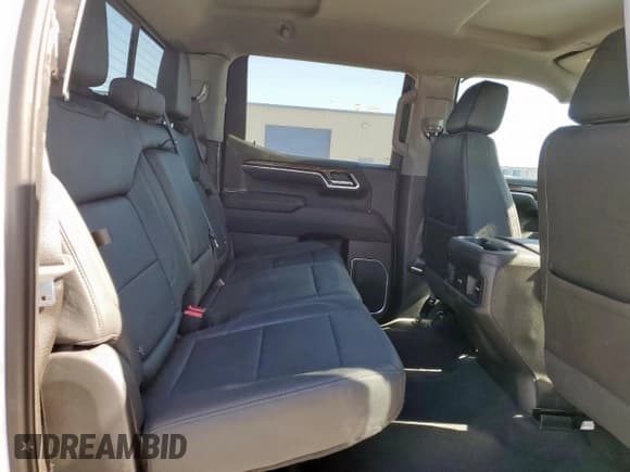 ✅ 2022 Chevrolet Silverado 1500 LT Trail Boss • VIN: 3GCUDFET3NG659222 • Lot: 91209475. Wystawiony na Copart z przebiegiem 67 285 mil. Bezpłatny archiwum sprzedaży aukcyjnych z USA i szczegółowy raport historii pojazdu na DreamBid. Zdjęcie 10.