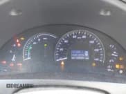 ✅ 2010 Toyota Camry • VIN: 4T1BB3EK6AU113584 • Lot: 41357024. Wystawiony na IAAI z przebiegiem 208 724 mil. Bezpłatny archiwum sprzedaży aukcyjnych z USA i szczegółowy raport historii pojazdu na DreamBid. Zdjęcie 7.