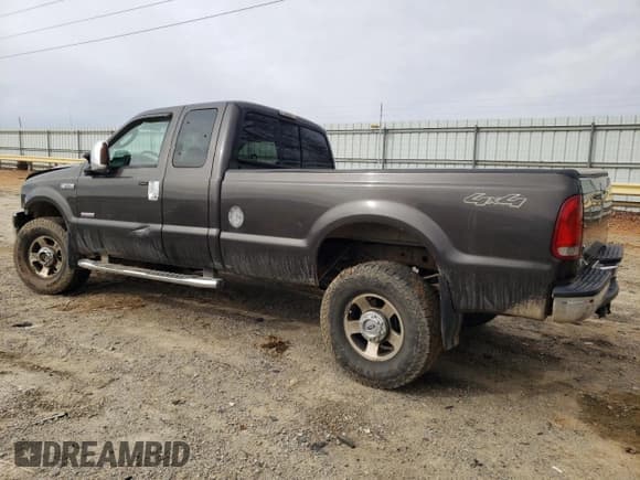 ✅ 2006 Ford F-350 XL • VIN: 1FTWX31P56ED31218 • Lot: 48289705. Listed on Copart with 266,423 mi. Free auction sales archive from the USA and detailed vehicle history report at DreamBid. Image 2.