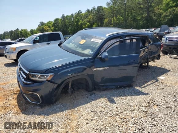 ✅ 2023 Volkswagen Atlas SEL Premium R-Line • VIN: 1V2FE2CA9PC216805 • Lot: 52333055. Wystawiony na Copart z przebiegiem 26 533 mil. Bezpłatny archiwum sprzedaży aukcyjnych z USA i szczegółowy raport historii pojazdu na DreamBid. Zdjęcie 1.
