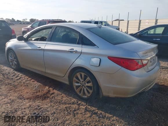 ✅ 2012 Hyundai Sonata Limited • VIN: 5NPEC4AB6CH412922 • Lot: 43727283. Listed on IAAI with 296,925 mi. Free auction sales archive from the USA and detailed vehicle history report at DreamBid. Image 3.