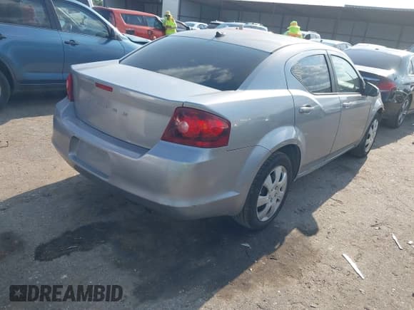 ✅ 2014 Dodge Avenger SE • VIN: 1C3CDZABXEN110199 • Lot: 43157282. Listed on IAAI with 177,058 mi. Free auction sales archive from the USA and detailed vehicle history report at DreamBid. Image 4.