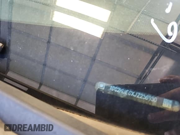 ✅ 2018 Chevrolet Silverado 2500HD Work Truck • VIN: 1GC2KUEGXJZ236930 • Lot: 42760586. Wystawiony na IAAI z przebiegiem 149 652 mil. Bezpłatny archiwum sprzedaży aukcyjnych z USA i szczegółowy raport historii pojazdu na DreamBid. Zdjęcie 1.