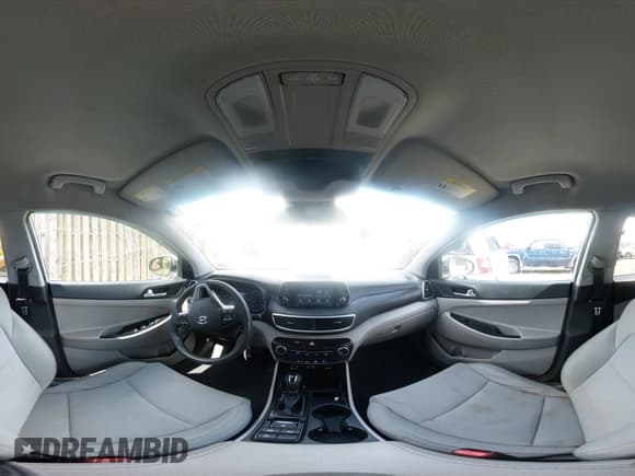 ✅ 2019 Hyundai Tucson SE • VIN: KM8J2CA4XKU892685 • Лот: 43179204. Опубликован ранее на IAAI с пробегом 106 612 миль. Бесплатный доступ к архиву аукционных продаж из США и подробный отчёт об истории автомобиля на DreamBid. Изображение 18.