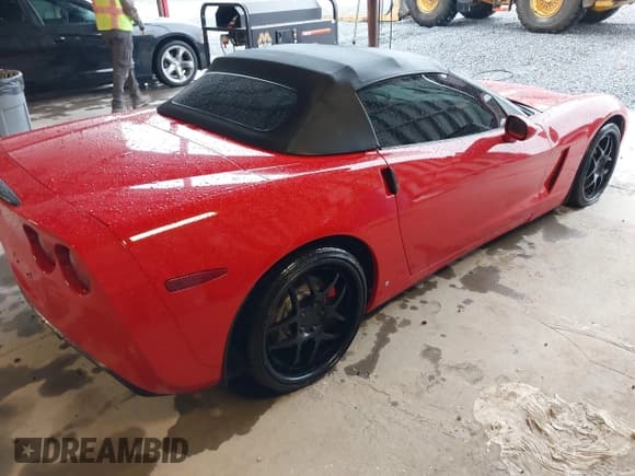 ✅ 2007 Chevrolet Corvette • VIN: 1G1YY36U475121787 • Лот: 43542768. Опубликован ранее на IAAI с пробегом 140 121 миль. Бесплатный доступ к архиву аукционных продаж из США и подробный отчёт об истории автомобиля на DreamBid. Изображение 4.