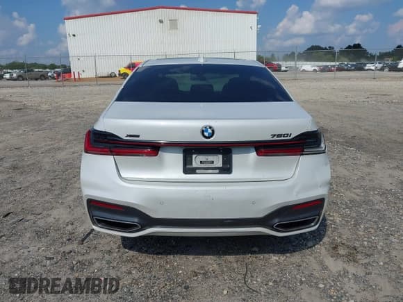 ✅ 2020 BMW 7 Series 750i xDrive • VIN: WBA7U2C08LGM27249 • Lot: 43018959. Listed on IAAI with 99,908 mi. Free auction sales archive from the USA and detailed vehicle history report at DreamBid. Image 16.