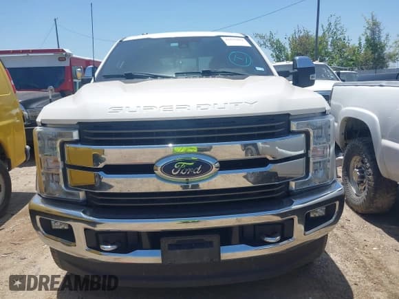 ✅ 2017 Ford F-250 Lariat • VIN: 1FT7W2BT4HEE93907 • Лот: 42835021. Опубликован ранее на IAAI с пробегом 125 644 миль. Бесплатный доступ к архиву аукционных продаж из США и подробный отчёт об истории автомобиля на DreamBid. Изображение 13.