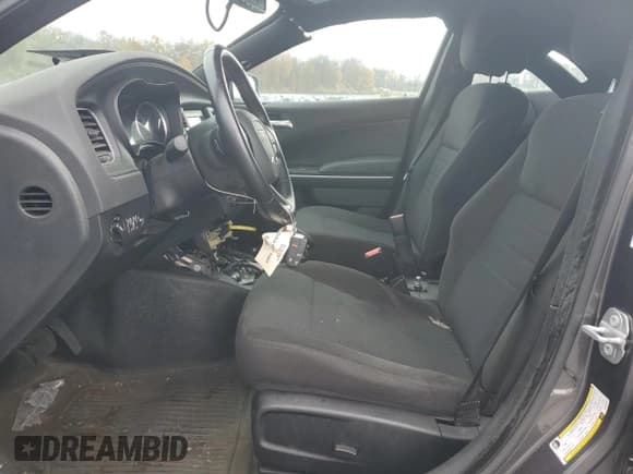 ✅ 2024 Dodge Charger Police • VIN: 2C3CDXKG3NH265085 • Lot: 90675415. Wystawiony na Copart z przebiegiem 34 303 mil. Bezpłatny archiwum sprzedaży aukcyjnych z USA i szczegółowy raport historii pojazdu na DreamBid. Zdjęcie 7.