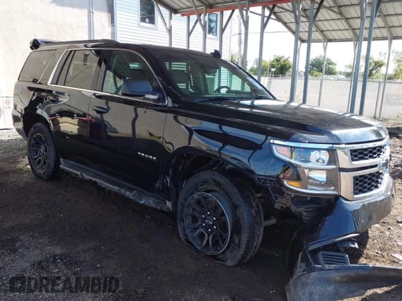 ✅ 2016 Chevrolet Tahoe LT • VIN: 1GNSKBKC5GR199288 • Lot: 43369301. Wystawiony na IAAI z przebiegiem 207 667 mil. Bezpłatny archiwum sprzedaży aukcyjnych z USA i szczegółowy raport historii pojazdu na DreamBid. Zdjęcie 1.