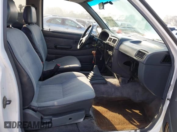 ✅ 1995 Nissan Frontier XE • VIN: 1N6SD16S7SC320717 • Lot: 43926875. Listed on IAAI with 415,090 mi. Free auction sales archive from the USA and detailed vehicle history report at DreamBid. Image 5.