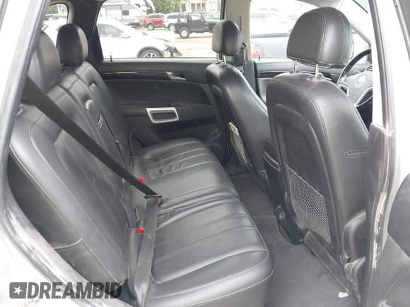 ✅ 2013 Chevrolet Captiva Sport LT • VIN: 3GNAL3EK5DS585249 • Lot: 42395833. Wystawiony na IAAI z przebiegiem 162 746 mil. Bezpłatny archiwum sprzedaży aukcyjnych z USA i szczegółowy raport historii pojazdu na DreamBid. Zdjęcie 8.