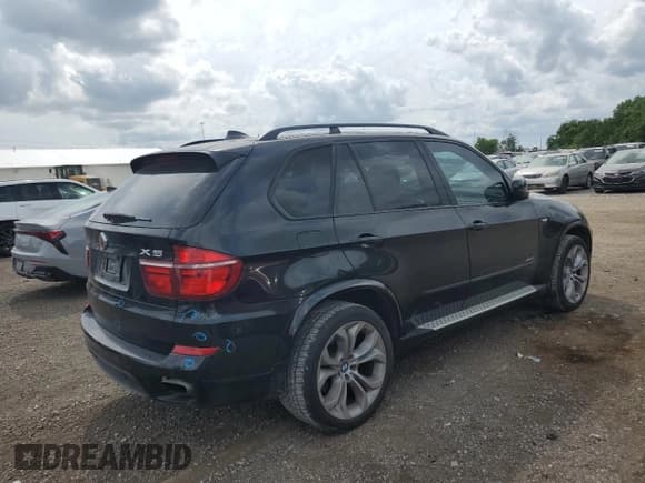 ✅ 2012 BMW X5 50i • VIN: 5UXZV8C51CL424965 • Лот: 64414455. Опубликован ранее на Copart с пробегом 121 894 миль. Бесплатный доступ к архиву аукционных продаж из США и подробный отчёт об истории автомобиля на DreamBid. Изображение 3.