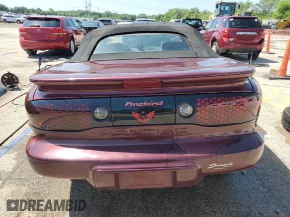 ✅ 2002 Pontiac Firebird Firebird • VIN: 2G2FS32K622125515 • Лот: 62086275. Опубликован ранее на Copart с пробегом 159 944 миль. Бесплатный доступ к архиву аукционных продаж из США и подробный отчёт об истории автомобиля на DreamBid. Изображение 6.