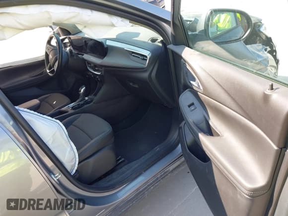 ✅ 2024 Buick Encore GX Preferred • VIN: KL4AMBS25RB083617 • Lot: 43203005. Wystawiony na IAAI z przebiegiem 24 191 mil. Bezpłatny archiwum sprzedaży aukcyjnych z USA i szczegółowy raport historii pojazdu na DreamBid. Zdjęcie 5.