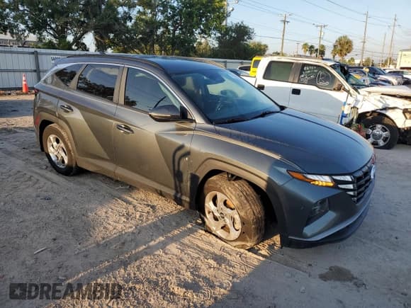 ✅ 2022 Hyundai Tucson SEL • VIN: 5NMJB3AE4NH142515 • Lot: 71521124. Wystawiony na Copart z przebiegiem 31 060 mil. Bezpłatny archiwum sprzedaży aukcyjnych z USA i szczegółowy raport historii pojazdu na DreamBid. Zdjęcie 4.