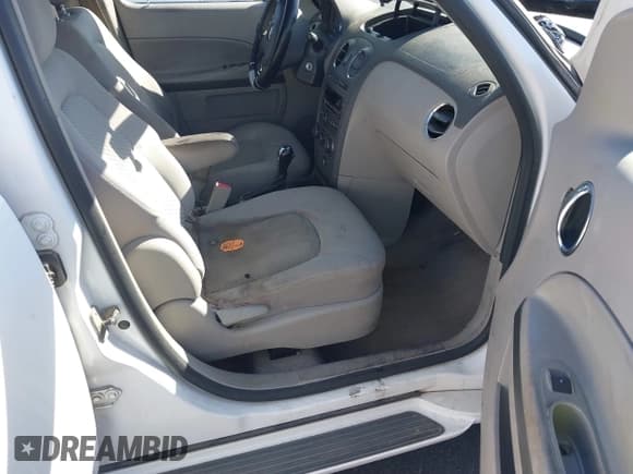 ✅ 2009 Chevrolet HHR 2LT • VIN: 3GNCA53V59S628454 • Lot: 41451387. Listed on IAAI with 170,920 mi. Free auction sales archive from the USA and detailed vehicle history report at DreamBid. Image 5.