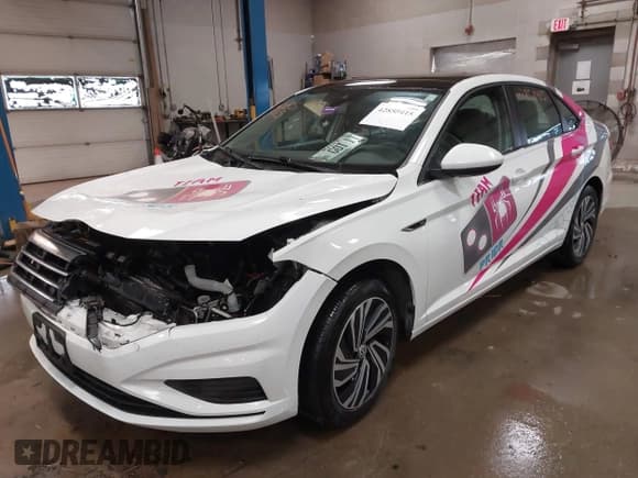 ✅ 2021 Volkswagen Jetta SEL • VIN: 3VWE57BU9MM099899 • Лот: 42858415. Опубликован ранее на IAAI с пробегом 136 838 миль. Бесплатный доступ к архиву аукционных продаж из США и подробный отчёт об истории автомобиля на DreamBid. Изображение 2.