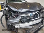 ✅ 2024 Toyota Highlander Hybrid XLE • VIN: 5TDKBRCH6RS605773 • Lot: 41935898. Wystawiony na IAAI z przebiegiem 18 326 mil. Bezpłatny archiwum sprzedaży aukcyjnych z USA i szczegółowy raport historii pojazdu na DreamBid. Zdjęcie 6.