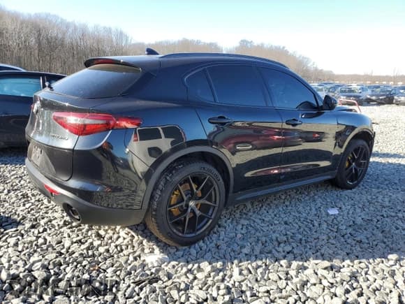 ✅ 2019 Alfa Romeo Stelvio Ti Lusso • VIN: ZASPAKBN4K7C58801 • Лот: 71768182. Опубликован ранее на Copart с пробегом Не указан. Бесплатный доступ к архиву аукционных продаж из США и подробный отчёт об истории автомобиля на DreamBid. Изображение 3.