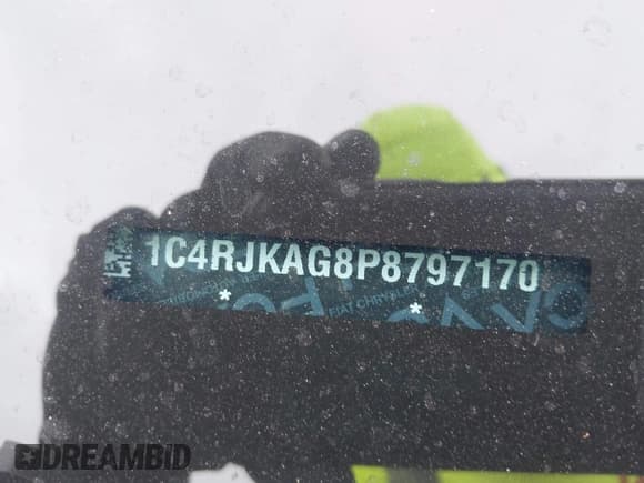 ✅ 2023 Jeep Grand Cherokee Altitude • VIN: 1C4RJKAG8P8797170 • Lot: 42995950. Wystawiony na IAAI z przebiegiem 40 226 mil. Bezpłatny archiwum sprzedaży aukcyjnych z USA i szczegółowy raport historii pojazdu na DreamBid. Zdjęcie 9.