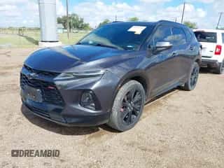 2021 Chevrolet Blazer RS z VIN 3GNKBERS1MS568090, wystawiony jako IAAI lot #43209906 z przebiegiem 116 349 mil mil oraz . Historia ofert i sprzedaży dostępna na DreamBid. Obrazek 2.