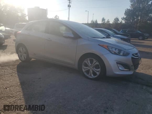 ✅ 2014 Hyundai Elantra • VIN: KMHD35LH5EU201167 • Lot: 91841355. Listed on Copart with 123,702 mi. Free auction sales archive from the USA and detailed vehicle history report at DreamBid. Image 4.