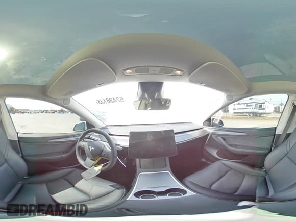 ✅ 2024 Tesla Model Y Long Range • VIN: 7SAYGDEE1RF152168 • Lot: 52436135. Wystawiony na Copart z przebiegiem 3 546 mil. Bezpłatny archiwum sprzedaży aukcyjnych z USA i szczegółowy raport historii pojazdu na DreamBid. Zdjęcie 13.