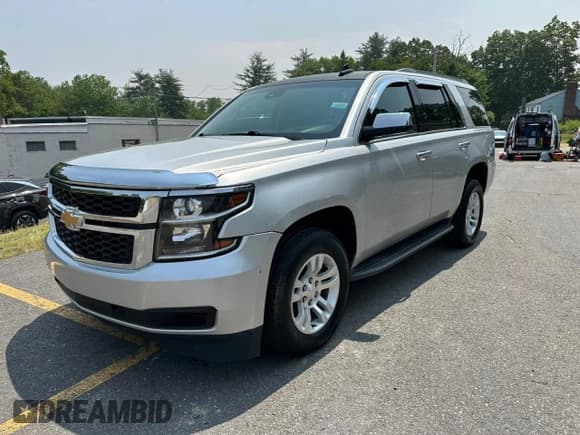 ✅ 2019 Chevrolet Tahoe LT • VIN: 1GNSKBKC5KR127144 • Lot: 61031915. Listed on Copart with 123,069 mi. Free auction sales archive from the USA and detailed vehicle history report at DreamBid. Image 1.