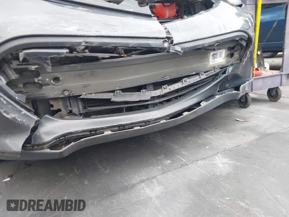 ✅ 2017 Chevrolet Bolt EV Premier • VIN: 1G1FX6S03H4163146 • Lot: 42104216. Wystawiony na IAAI z przebiegiem 83 403 mil. Bezpłatny archiwum sprzedaży aukcyjnych z USA i szczegółowy raport historii pojazdu na DreamBid. Zdjęcie 20.