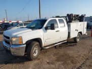 ✅ 2010 Chevrolet Silverado 2500HD LT • VIN: 1GC5KXBG8AZ235942 • Lot: 43633642. Wystawiony na IAAI z przebiegiem 232 633 mil. Bezpłatny archiwum sprzedaży aukcyjnych z USA i szczegółowy raport historii pojazdu na DreamBid. Zdjęcie 17.
