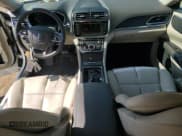 ✅ 2018 Lincoln Continental Premiere • VIN: 1LN6L9PK1J5601883 • Lot: 81204525. Listed on Copart with 69,372 mi. Free auction sales archive from the USA and detailed vehicle history report at DreamBid. Image 8.