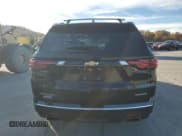 ✅ 2023 Chevrolet Traverse Premier • VIN: 1GNERKKW2PJ114005 • Lot: 90672535. Wystawiony na Copart z przebiegiem 56 313 mil. Bezpłatny archiwum sprzedaży aukcyjnych z USA i szczegółowy raport historii pojazdu na DreamBid. Zdjęcie 6.