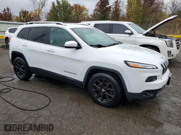 ✅ 2014 Jeep Cherokee Latitude • VIN: 1C4PJLCSXEW115476 • Lot: 87270535. Wystawiony na Copart z przebiegiem 123 639 mil. Bezpłatny archiwum sprzedaży aukcyjnych z USA i szczegółowy raport historii pojazdu na DreamBid. Zdjęcie 4.