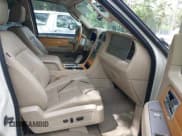 ✅ 2007 Lincoln Navigator • VIN: 5LMFU27577LJ00545 • Lot: 42679614. Wystawiony na IAAI z przebiegiem 163 302 mil. Bezpłatny archiwum sprzedaży aukcyjnych z USA i szczegółowy raport historii pojazdu na DreamBid. Zdjęcie 5.