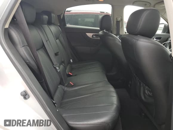 ✅ 2016 Infiniti QX70 • VIN: JN8CS1MU9GM671121 • Lot: 59466735. Listed on Copart with 211,527 mi. Free auction sales archive from the USA and detailed vehicle history report at DreamBid. Image 11.