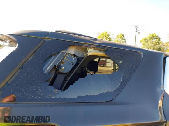 2020 Chevrolet Traverse LT Cloth z VIN 1GNERGKW4LJ264172, wystawiony jako IAAI lot #43436543 z przebiegiem 136 745 mil mil oraz . Historia ofert i sprzedaży dostępna na DreamBid. Obrazek 6.