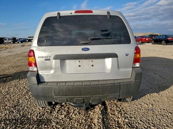 ✅ 2006 Ford Escape XLT • VIN: 1FMYU93106KC43316 • Lot: 93957845. Wystawiony na Copart z przebiegiem 152 864 mil. Bezpłatny archiwum sprzedaży aukcyjnych z USA i szczegółowy raport historii pojazdu na DreamBid. Zdjęcie 6.