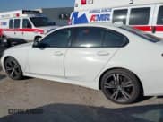 ✅ 2022 BMW 3 Series 330i • VIN: 3MW5R1J01N8C72194 • Lot: 41833596. Listed on IAAI with 24,296 mi. Free auction sales archive from the USA and detailed vehicle history report at DreamBid. Image 14.