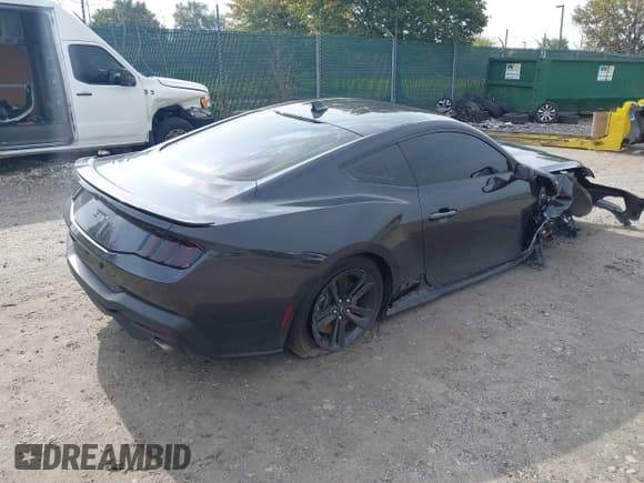 ✅ 2024 Ford Mustang GT • VIN: 1FA6P8CF3R5417168 • Lot: 43300904. Listed on IAAI with 7,430 mi. Free auction sales archive from the USA and detailed vehicle history report at DreamBid. Image 4.