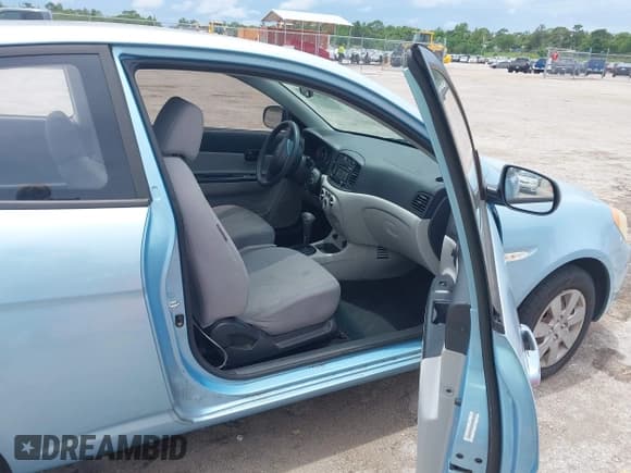 ✅ 2010 Hyundai Accent GS • VIN: KMHCM3AC6AU166878 • Лот: 42426645. Опубликован ранее на IAAI с пробегом 168 224 миль. Бесплатный доступ к архиву аукционных продаж из США и подробный отчёт об истории автомобиля на DreamBid. Изображение 5.